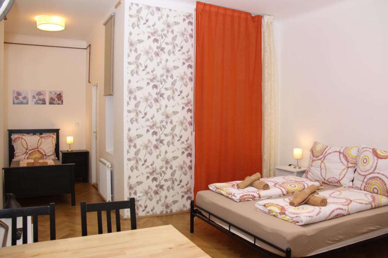 Central Prague Wenceslas Square Apartments Zewnętrze zdjęcie